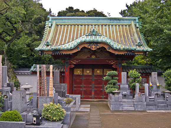 Yanaka Cemetery