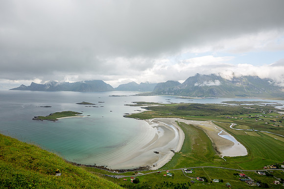 Yttersand Beach – Moskenesøy