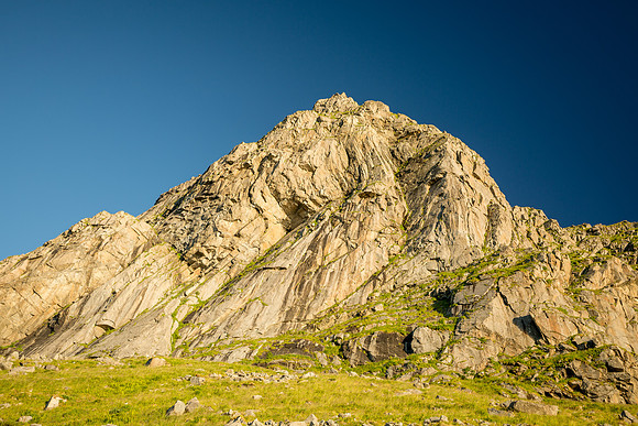 Uttakleiv Beach to Haukland Beach