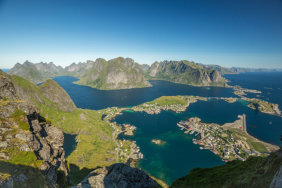 Reinebringen Mountain Hike (1,470 feet)