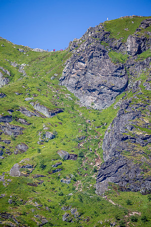 Reinebringen Mountain Hike (1,470 feet)