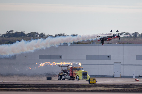 Jet Truck Race