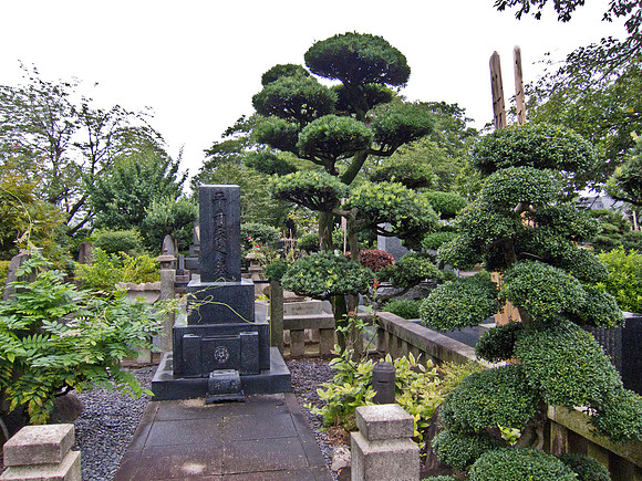 Yanaka Cemetery