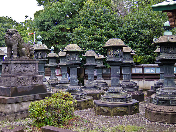 Yanaka Cemetery