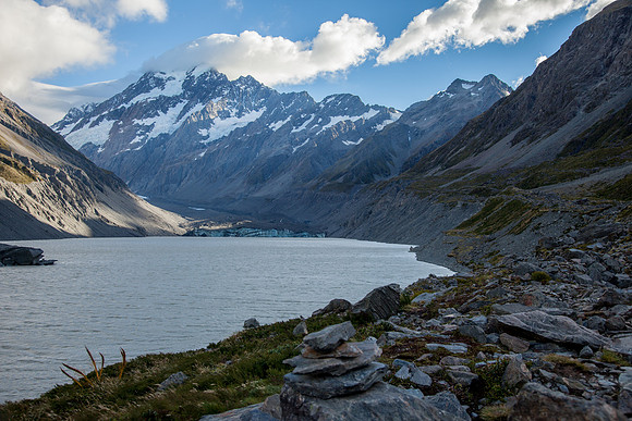 Hooker Lake and Mount Cook