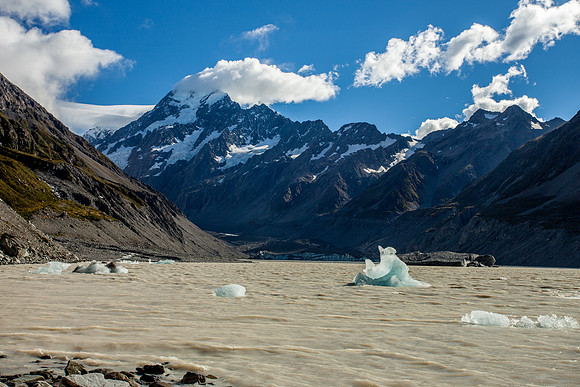 Hooker Lake and Mount Cook